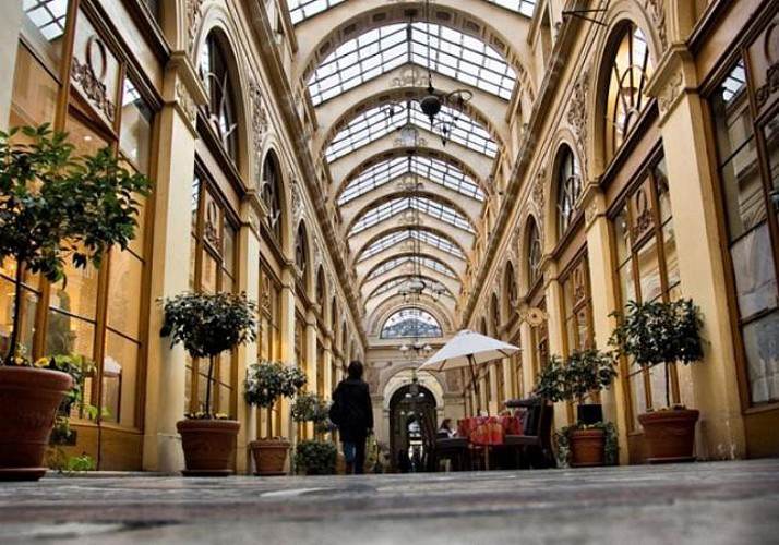 Palais Royal Murder Mystery Tour – Follow the clues to solve the crime