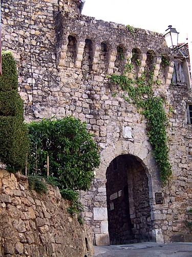 PORTE MEDIEVALE DITE PORTE SARRASINE