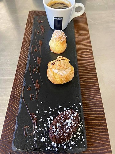 cafe-gourmand-b&b