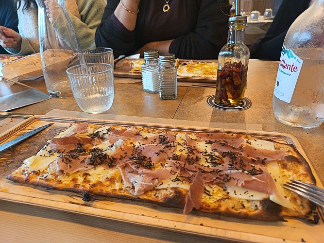 Pizza à la truffe Pape Matteo