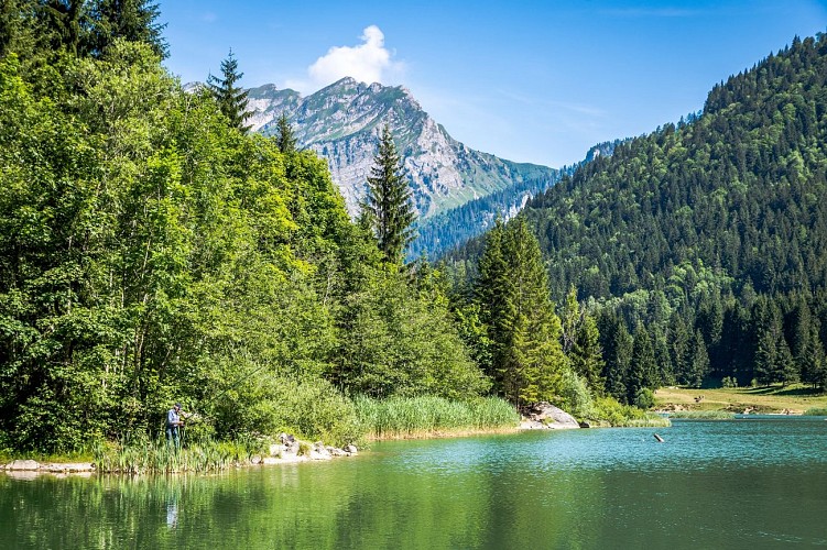 Fishing at Lac de Vallon