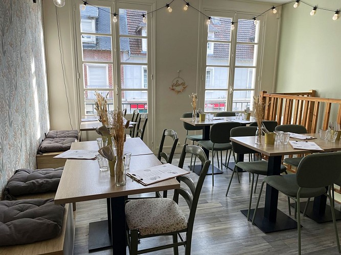 WOM coffee shop Pont-l'Evêque (3)