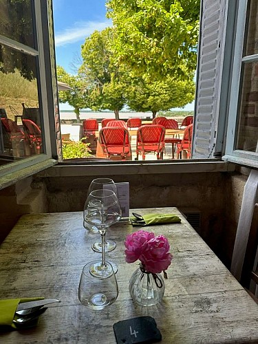 restaurant comptoir vauban citadelle blaye table©chaboz (3)