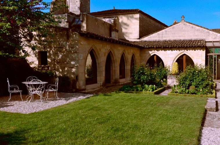 Couvent-des-Jacobins_Jardin_du_Cloître (4)