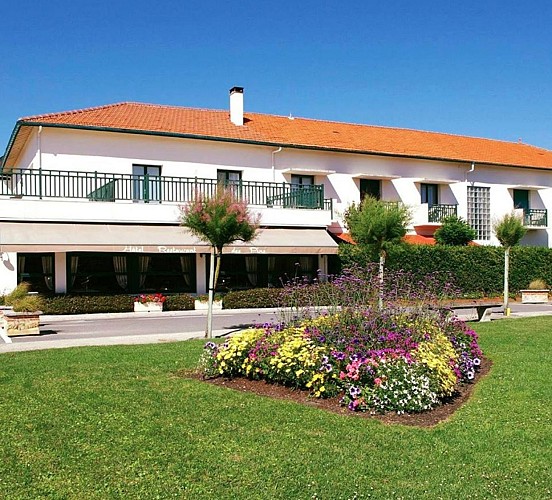 Hotel-Les-Pins-4