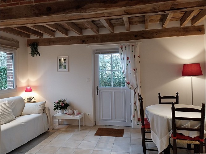 En Normandie 15mn Rouen, Gîte-Chambres d'hôtes de charme"La Bénardière 76".Cuisine, salon, 2 chambres, 7 personnes. Accès rapide mer.