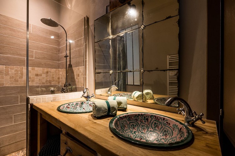 Salle de Bains Gite au P'tit Tchestê à Hontanx avec Gites de France Landes