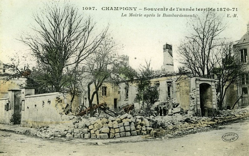 La mairie de Champigny après le bombardement en 1870