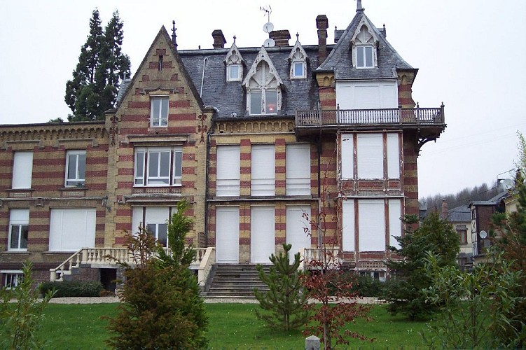 Point 10 : le Château Rondeaux