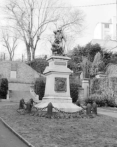1870 - Monument Thiais