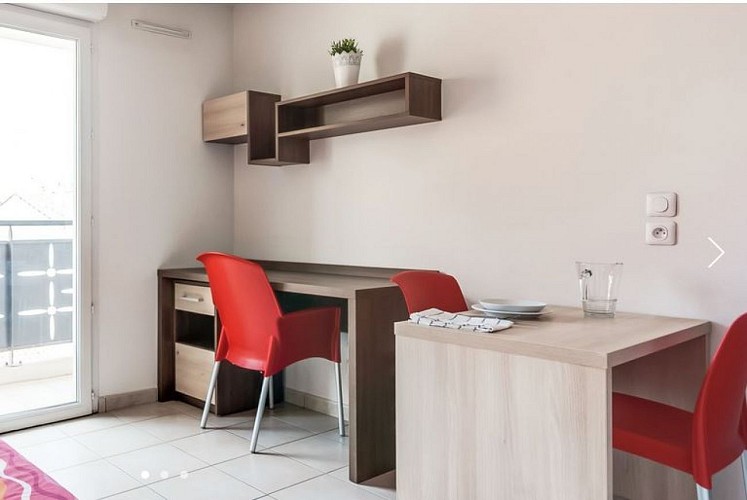 Studéa Marseille Ferrari