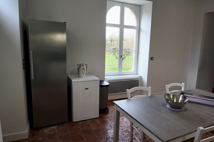 Gîte La Charmille - Cuisine PMR - Saint Gaudent - 5