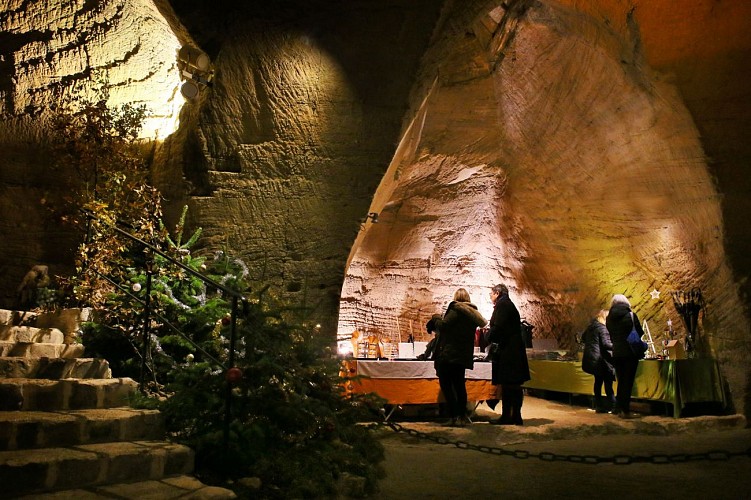 Marché de Noël en troglo de Doué-en-Anjou