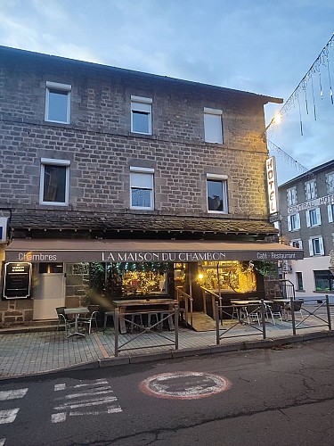 Hôtel-Restaurant La Maison du Chambon