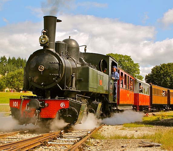 Voyage en Chemin de Fer Historique - Train Touristique Velay Express