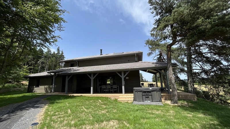 Les lodges du golf - Gîte Saussac