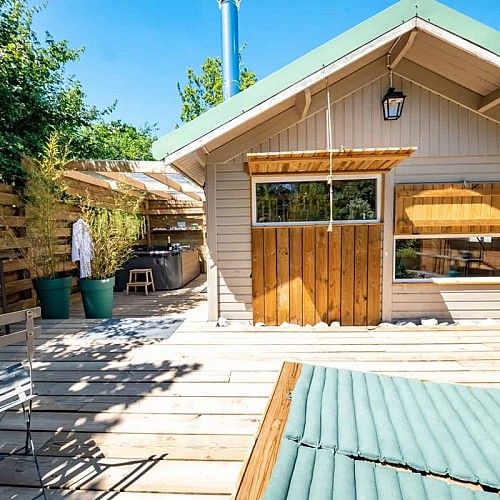 Insolite-avec-jacuzzi-Normandie-q5knb68efe26sdm94wyp8mrl1v59m2z73m7czd4aio