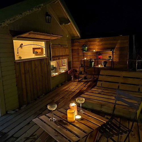 Jacuzzi-a-Caen-scaled-pmv49pfezupkgu2wweubmrapd5xrydf5q371kmyon4