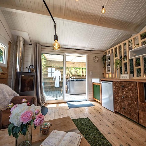 Weekend-insolite-amoureux-scaled-py1ygklavrbhcree0dh1ch3n1jnu1zbtwk06u9fb5s