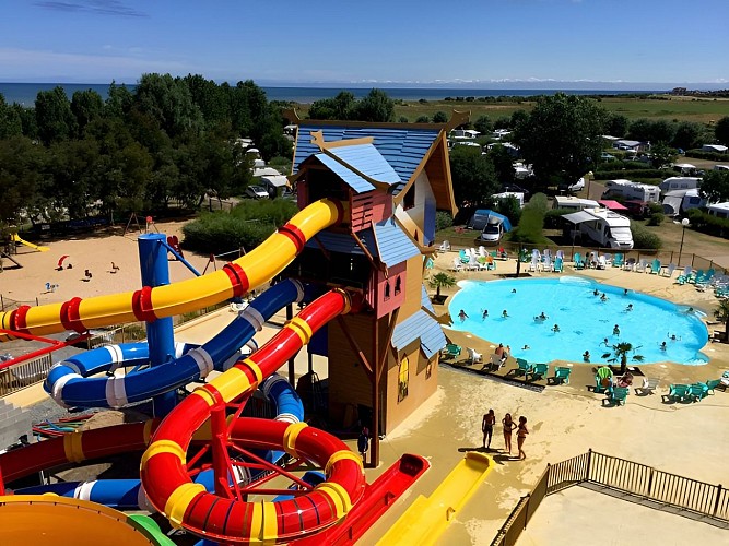 Camping Donjon de Lars - Courseulles - toboggans