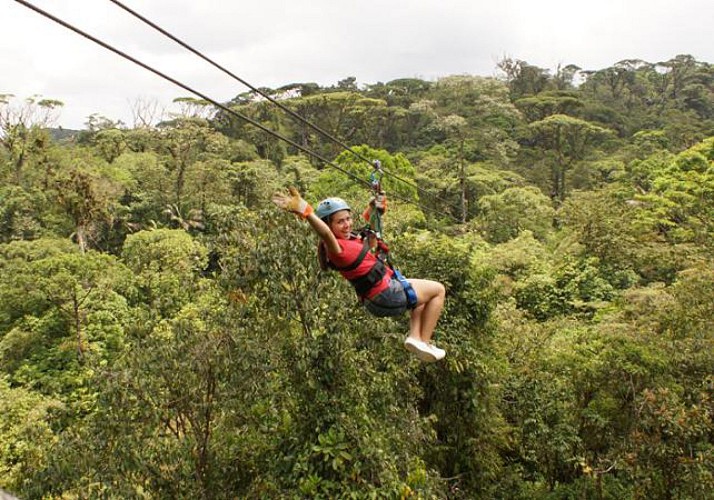 Ultimate explorer : téléphérique, tyroliennes, pont suspendu et balade en forêt - A proximité du Parc national Braulio Carrillo