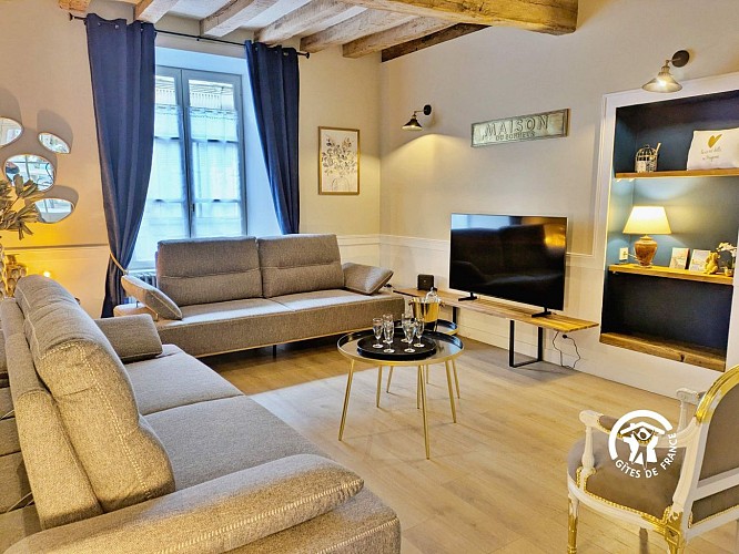 LA PIERRE DU BONHEUR, GÎTE 8 PERSONNES
