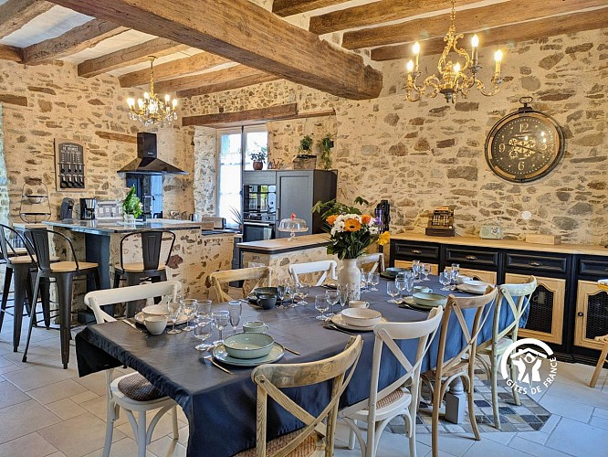 LA PIERRE DU BONHEUR, GÎTE 8 PERSONNES