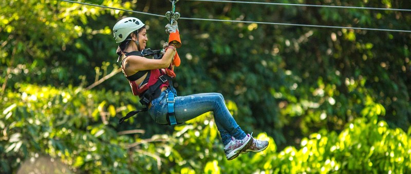 Zip-line Tour and Cable Car Ride through The Canopy – On The Pacific Coast