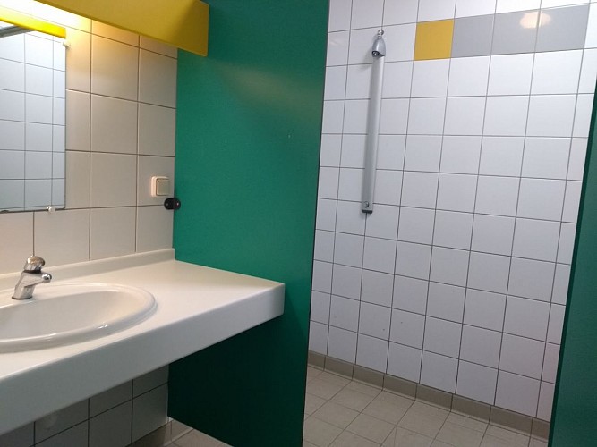 Aire de services sur camping