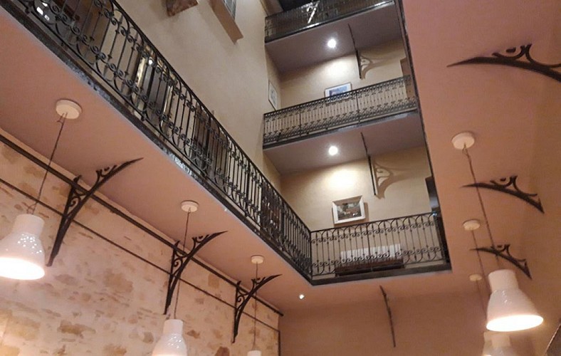 Grand Hôtel Molière à Pézenas - Atrium