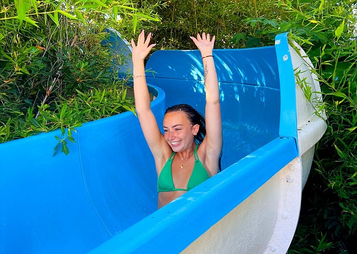 Camping Méditerranée Plage à Vias Plage - 4 étoiles - Toboggan