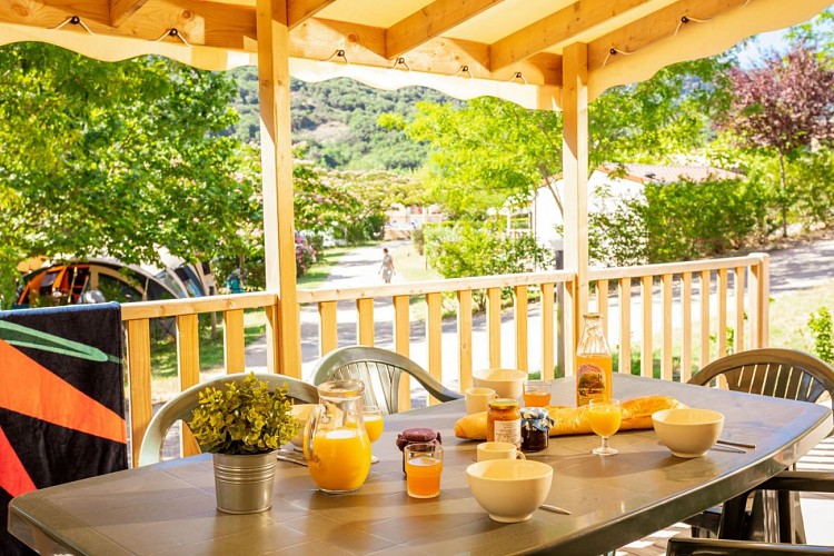 Hebergement-mobil-home-tout-confort-camping-caroux-3