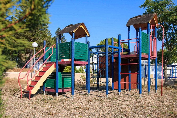 Aire de jeux Village des sources