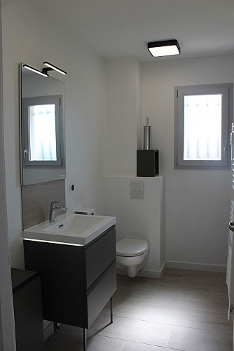 HLOLAR034NO10239_9