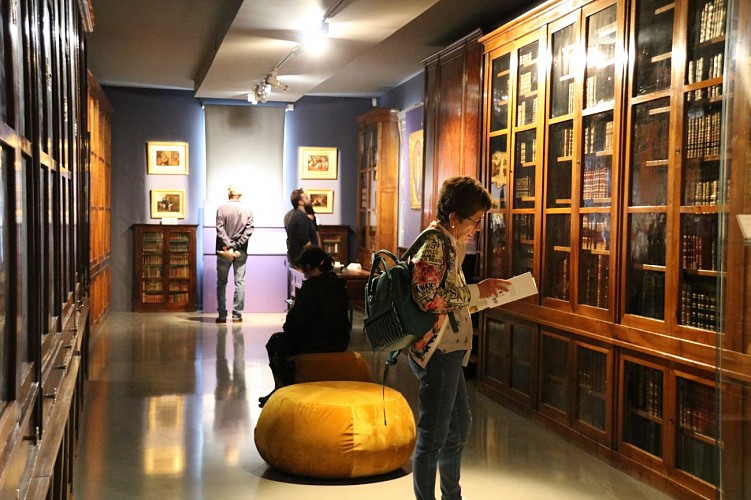Musée Médard_visiteurs bibliothèque