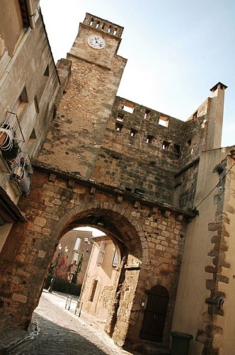 porte-de-l-horloge-Gourmanel