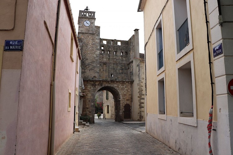 sauvian-tour-1-villedesauvian