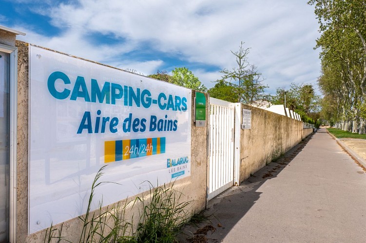 AIRE DES BAINS AIRE DE CAMPING CAR BALARUC LES BAINS (12)