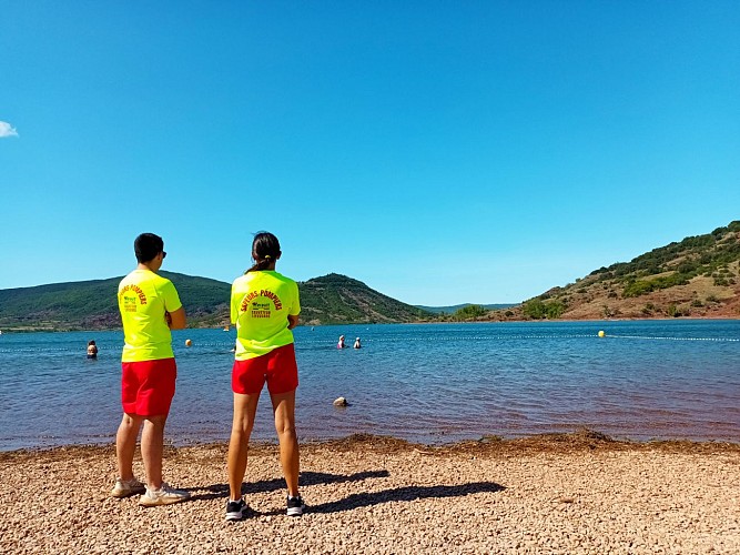 Poste de secours lac du Salagou