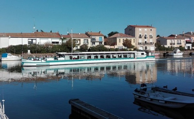 Les Bateaux du Soleil Croisière sur le Canal du Midi à Agde- Le Capitan Hérault