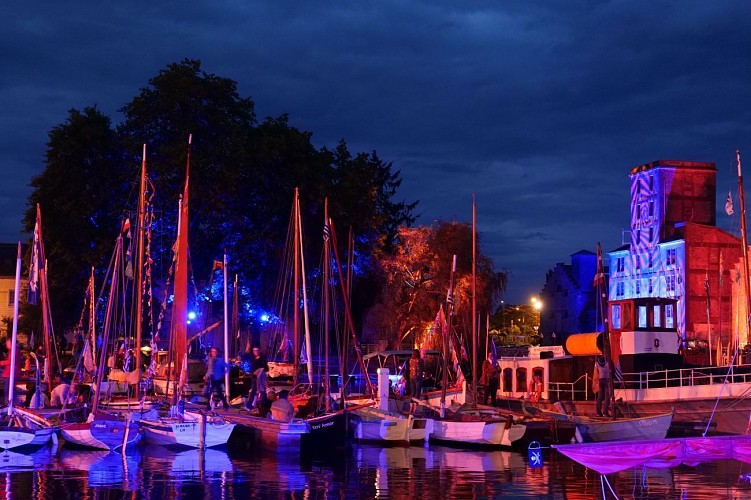 Mise en lumière du port et de la minoterie
