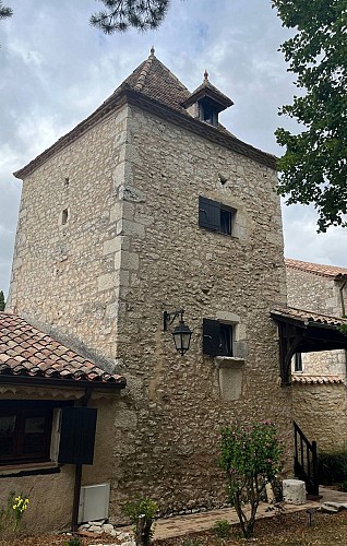 Le Pigeonnier de la Claire Fontaine (chambre d'hôtes Monflanquin)
