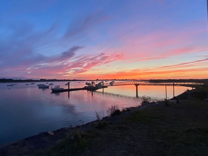 Coucher de soleil sur l'estuaire de l'Orne La réserve péché iodé Merville-Franceville-Plage