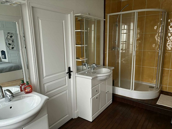 Salle de bain du haut