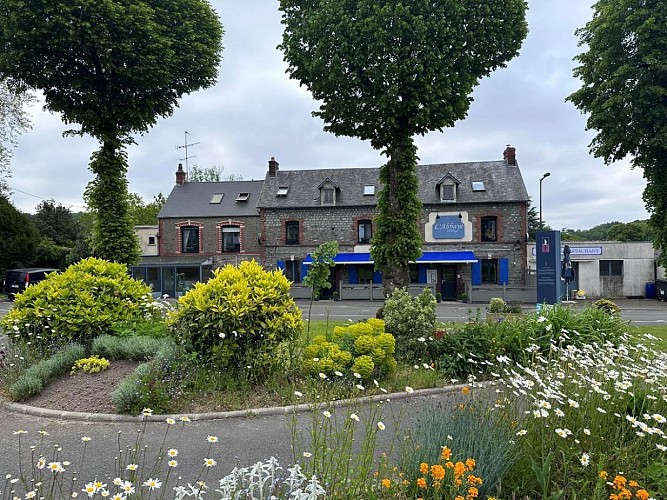 LeNeufbourg_Labbaye_Restaurant1