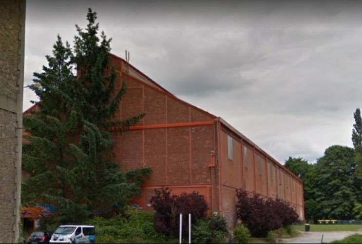 Locastel park and the market hall