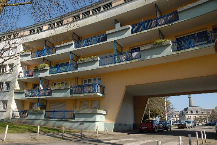 The banana building