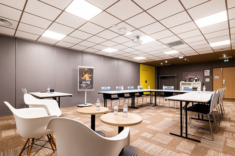 IBIS MERIADECK Salle réunion