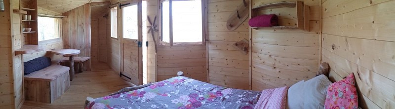 Les Taudons Tree House