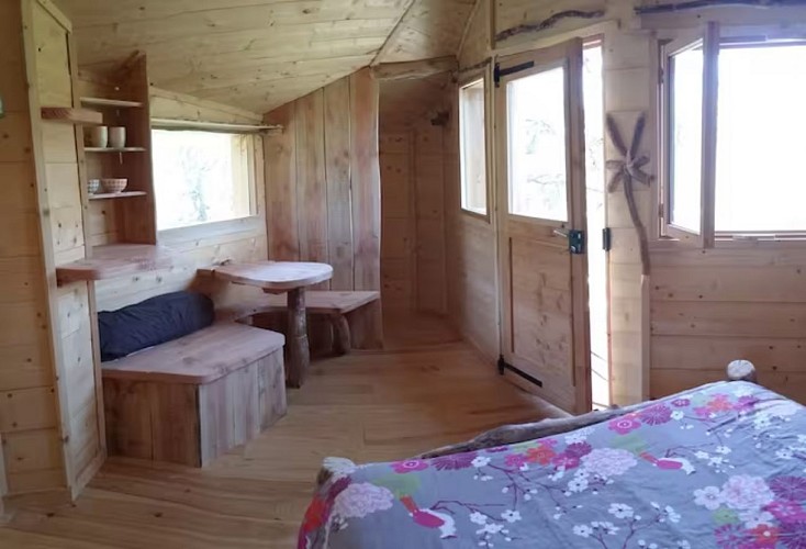 Les Taudons Tree House
